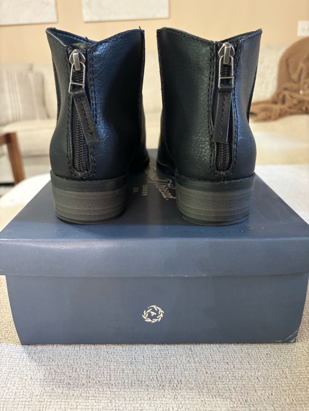 Universal Thread boots - Picture 4 of 8